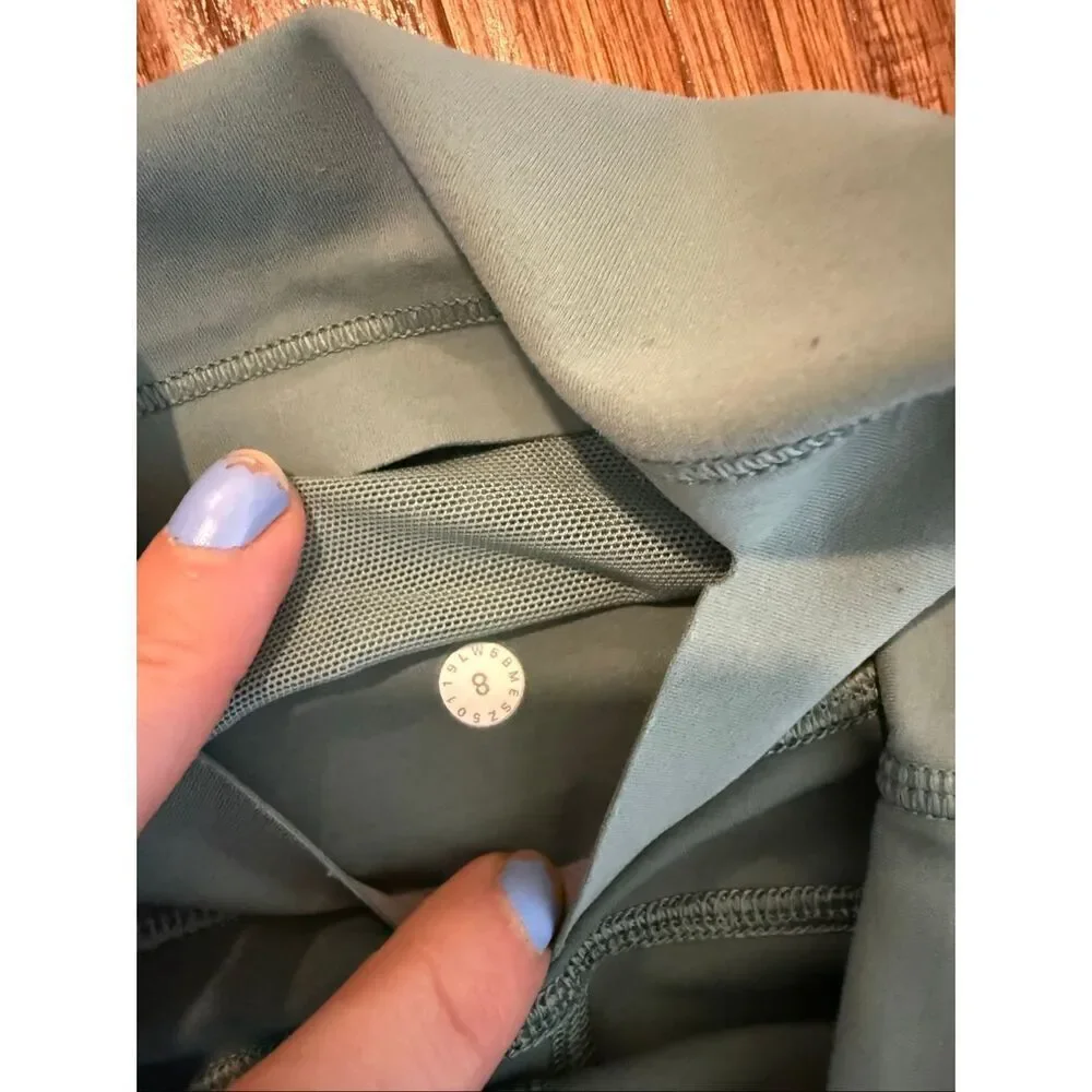 Lululemon in movement tight everlux frost green size 8